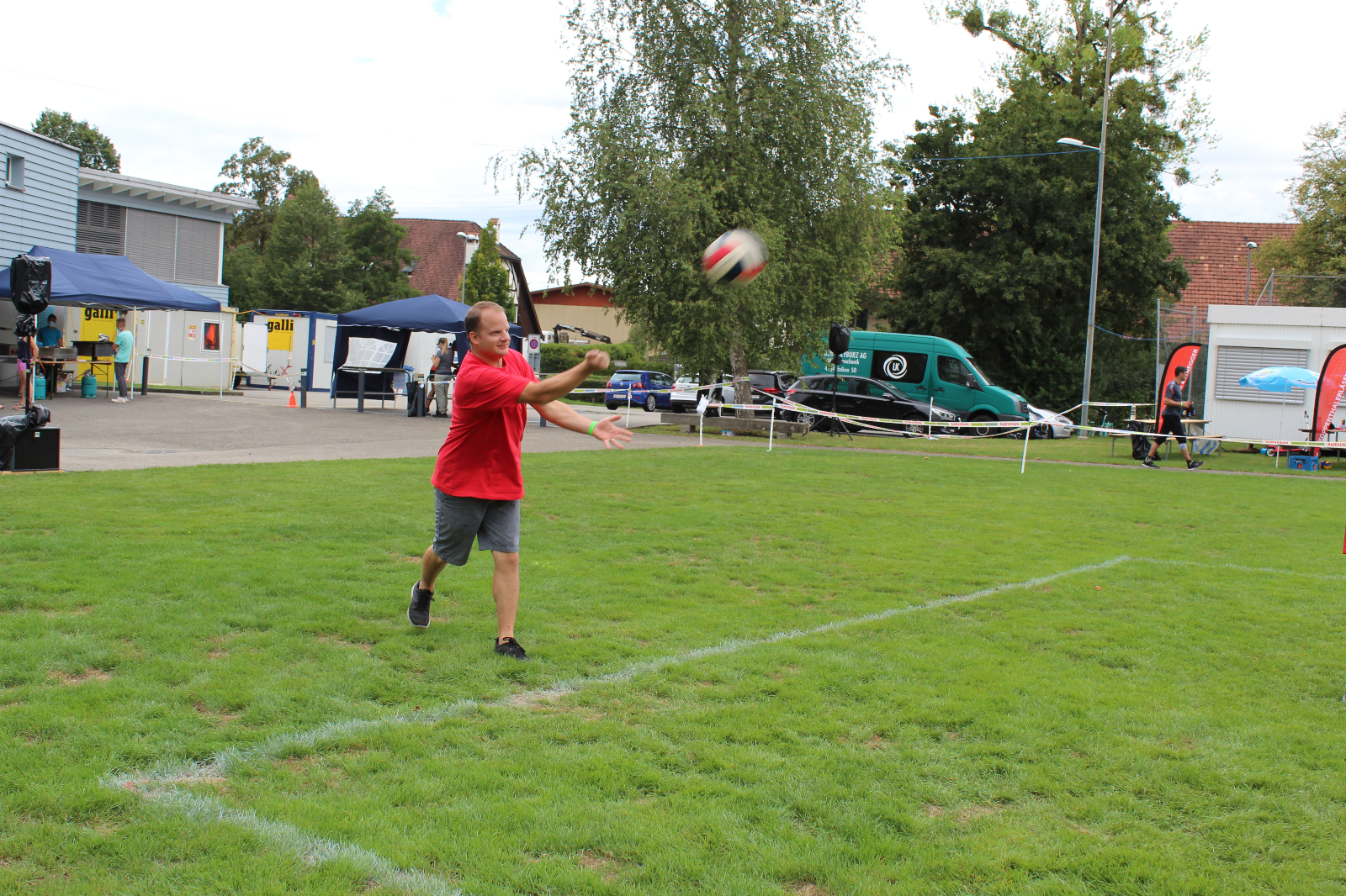 Volley  (83)